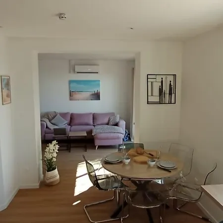 Maison Duplex Bisca Avec Jardin بيت للعطل بيسكاروس