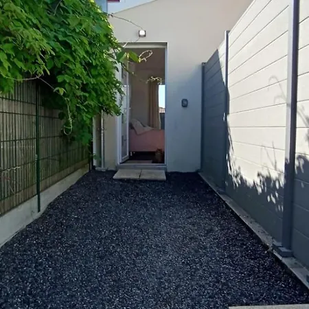 別荘 Maison Duplex Bisca Avec Jardin *
