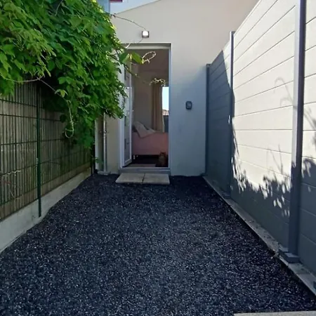 بيت للعطل Maison Duplex Bisca Avec Jardin *