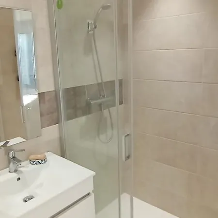 Maison Duplex Bisca Avec Jardin بيت للعطل